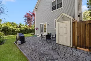 42 Camden Rd, Narragansett, RI 02882 - Photo 5