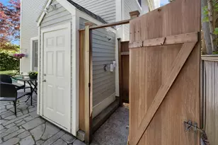 42 Camden Rd, Narragansett, RI 02882 - Photo 9