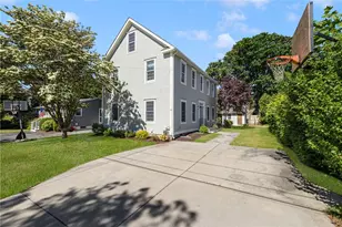42 Camden Rd, Narragansett, RI 02882 - Photo 3