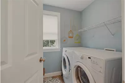 11 King Philip Avenue, Bristol, RI 02809 - Photo 17