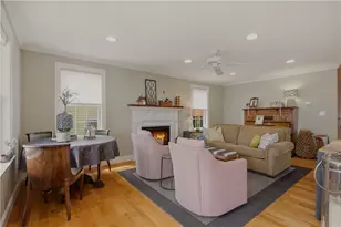 11 King Philip Ave, Bristol, RI 02809 - Photo 7
