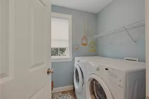 11 King Philip Ave, Bristol, RI 02809 - Photo 17