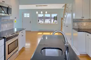 17 Lawton Ave, Westerly, RI 02891 - Photo 23