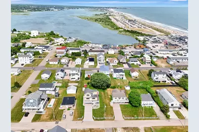 17 Lawton Avenue, Westerly, RI 02891 - Photo 11