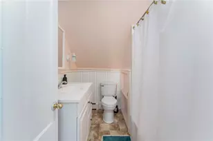 183 Wood St, Bristol, RI 02809 - Photo 19