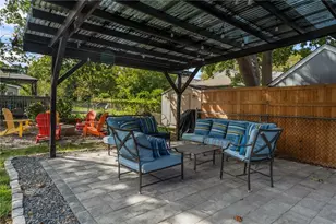 183 Wood St, Bristol, RI 02809 - Photo 31