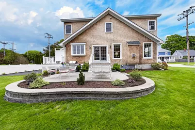42 Windsor Street, Jamestown, RI 02835 - Photo 3