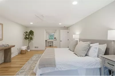 5763 Post Road, East Greenwich, RI 02818 - Photo 11