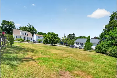 50 Lloyd Avenue, Warwick, RI 02889 - Photo 19