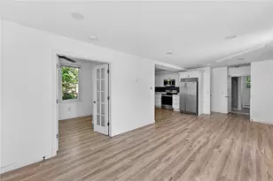 50 Lloyd Ave, Warwick, RI 02889 - Photo 5