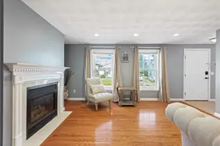 210 Morris St, Cumberland, RI 02864 - Photo 5