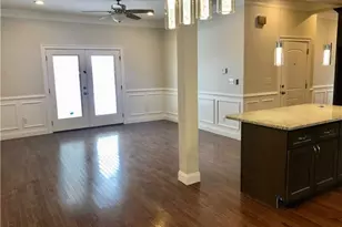 38 Maple St, Providence, RI 02903 - Photo 5