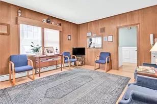 440 Broadway, Newport, RI 02840 - Photo 17