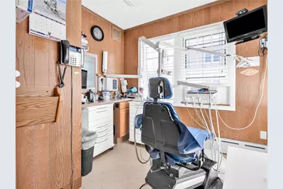 440 Broadway, Newport, RI 02840 - Photo 19