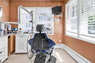 440 Broadway, Newport, RI 02840 - Photo 21