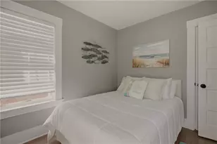 21 Pell St, Newport, RI 02840 - Photo 19