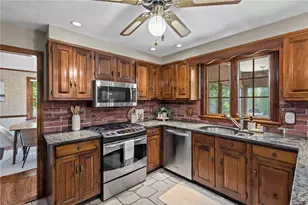 4 Karen Ln, Bristol, RI 02809 - Photo 13