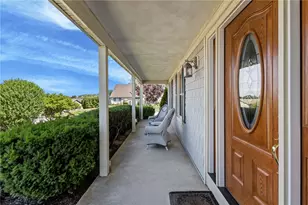 4 Karen Ln, Bristol, RI 02809 - Photo 3