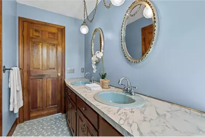 4 Karen Lane, Bristol, RI 02809 - Photo 31