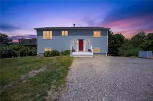 8 SW Rd, Narragansett, RI 02882 - Photo 37