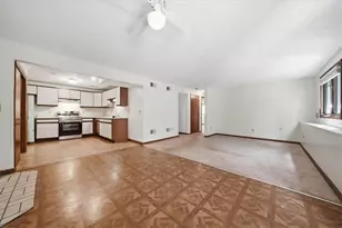 41 Kristee Cir, West Warwick, RI 02893 - Photo 7