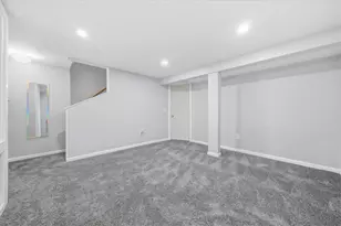 35 Birdie Ct, Coventry, RI 02816 - Photo 37