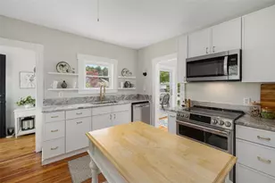 94 Lake St, South Kingstown, RI 02879 - Photo 17