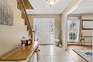 32 Starr Dr W, Narragansett, RI 02882 - Photo 5