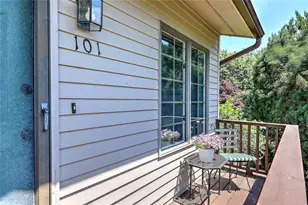 101 Cardinal Dr, North Kingstown, RI 02852 - Photo 3