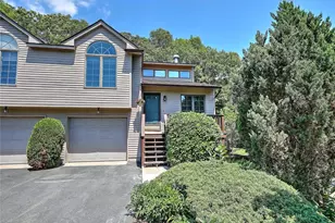 101 Cardinal Dr, North Kingstown, RI 02852 - Photo 1