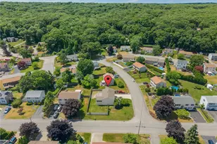 2 Dogwood Dr, Cranston, RI 02921 - Photo 5