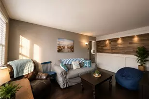 45 Hammond St, Newport, RI 02840 - Photo 5