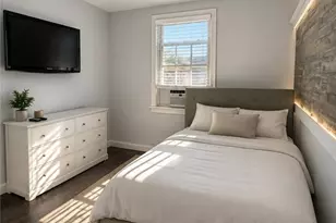 45 Hammond St, Newport, RI 02840 - Photo 13