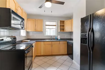 157 Irving Avenue, Providence, RI 02906 - Photo 3