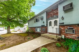 34 Capuano Ave, Cranston, RI 02920 - Photo 3