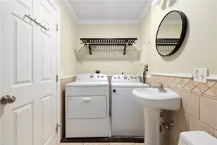 2799 Pawtucket Ave, East Providence, RI 02914 - Photo 29