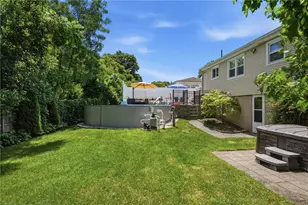 72 Fairweather Ave, Cranston, RI 02910 - Photo 27