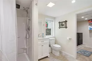72 Fairweather Ave, Cranston, RI 02910 - Photo 19