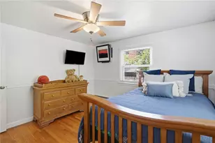 72 Fairweather Ave, Cranston, RI 02910 - Photo 15