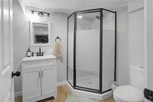 162 Larchmont Rd, Warwick, RI 02886 - Photo 25
