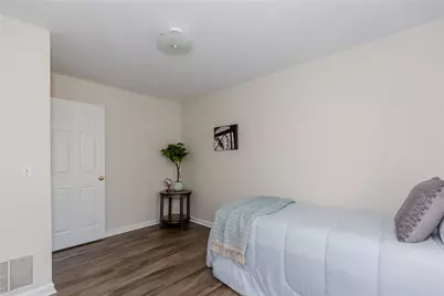 136 Hope Hill Terrace, Cranston, RI 02921 - Photo 33
