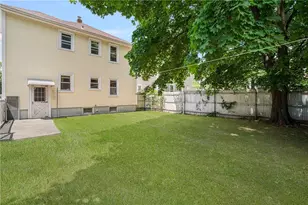 147 Tweed St, Pawtucket, RI 02861 - Photo 35