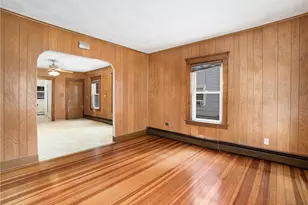 147 Tweed St, Pawtucket, RI 02861 - Photo 7