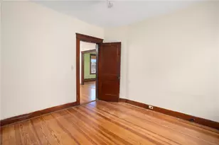 147 Tweed St, Pawtucket, RI 02861 - Photo 27