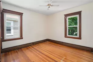 147 Tweed St, Pawtucket, RI 02861 - Photo 17