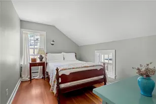 8 Sanford St, Newport, RI 02840 - Photo 15