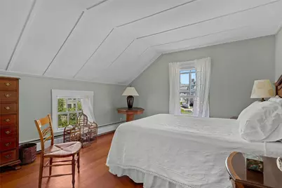 8 Sanford Street, Newport, RI 02840 - Photo 17
