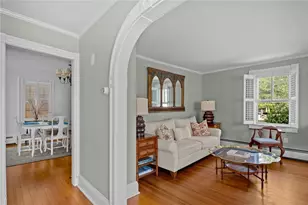 8 Sanford St, Newport, RI 02840 - Photo 3