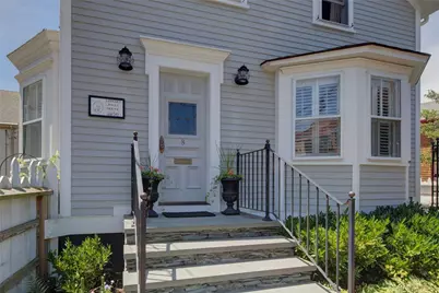 8 Sanford Street, Newport, RI 02840 - Photo 25