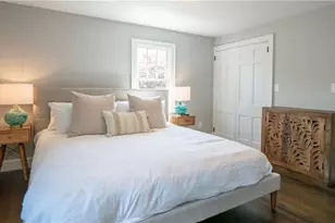118 Ruggles Ave, Newport, RI 02840 - Photo 33